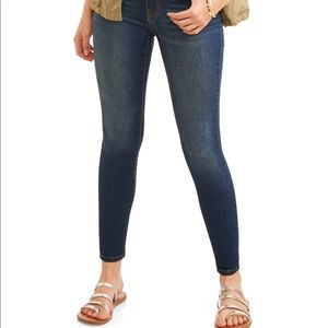 Time and Tru Dark Wash High Waisted Jeggings